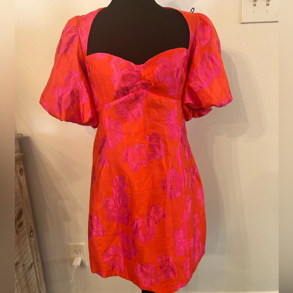 Zara Puff Sleeve Jacquard Fuchsia Floral Mini Dress Medium NWT - Picture 2 of 16